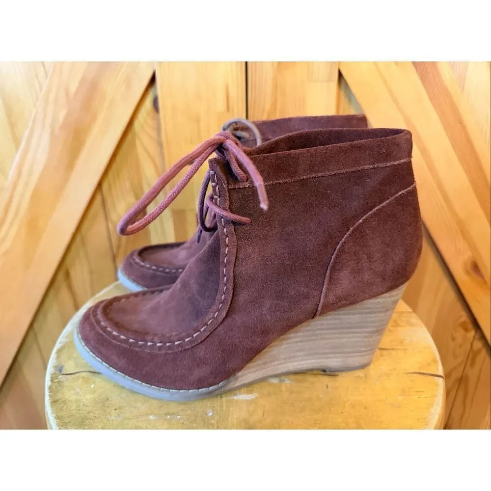 Lucky Brand Ysabel Wedge Ankle Booties In Rust Colored Suede 9M Read